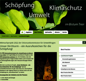 Bildschirmfoto von der Ausschreibung auf der Website mit beleuchtetem Kirchturm